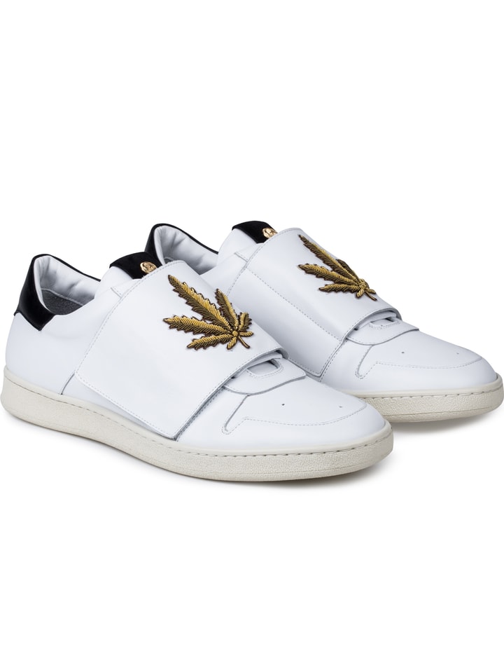 Embroidered Leaf Strap Low-cut Sneakers Placeholder Image