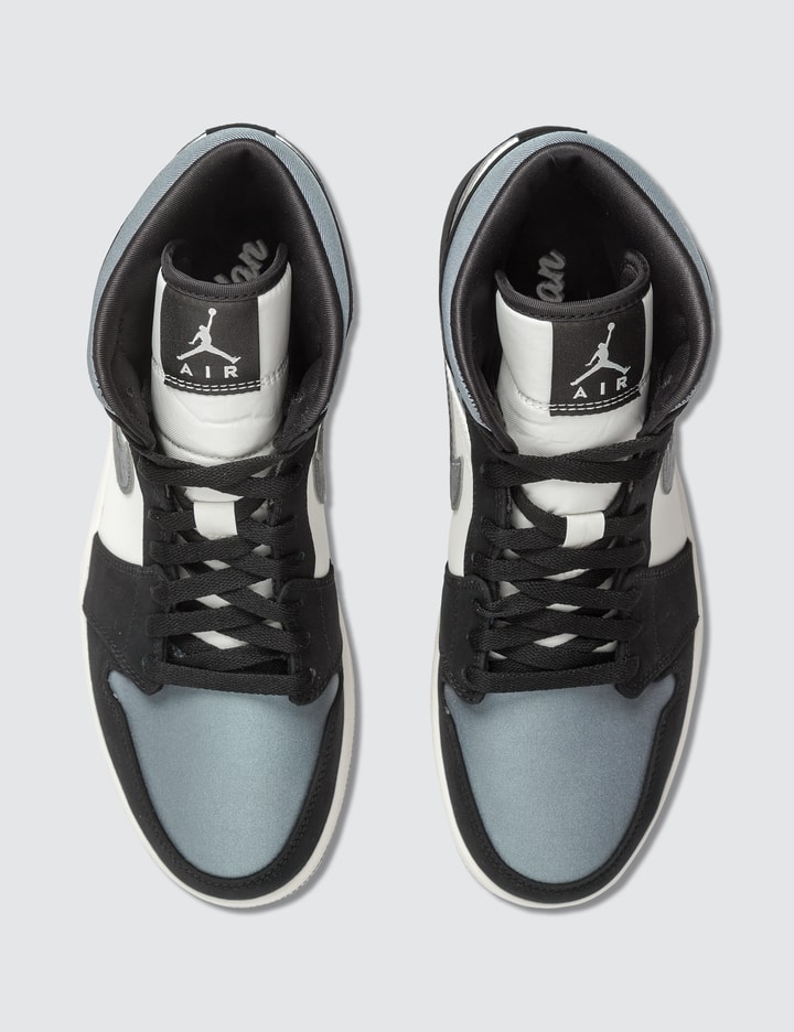 Nike Air Jordan 1 Mid SE Placeholder Image