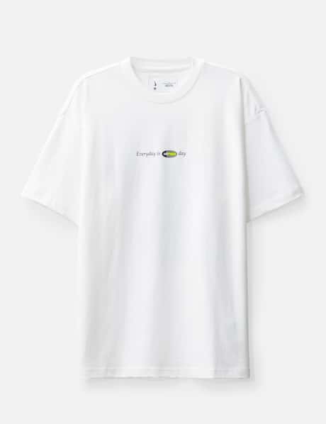 Nike Unisex Short-Sleeve T-Shirt