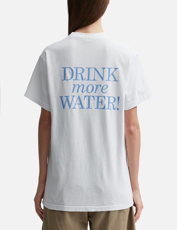 Sporty & Rich - NEW DRINK WATER T-SHIRT | HBX - HYPEBEAST 为您搜罗全球潮流时尚品牌